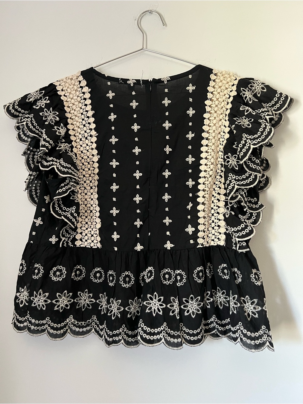 Monograph by Anthropologie Boho Embroidered Lace Flutter Sleeve Top Romantic - Picture 11 of 12